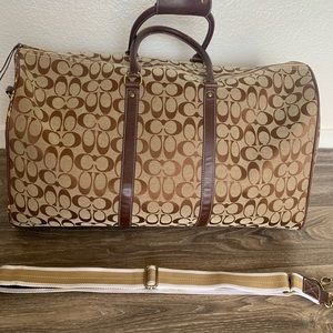 Vintage 1941 coach duffel bag !